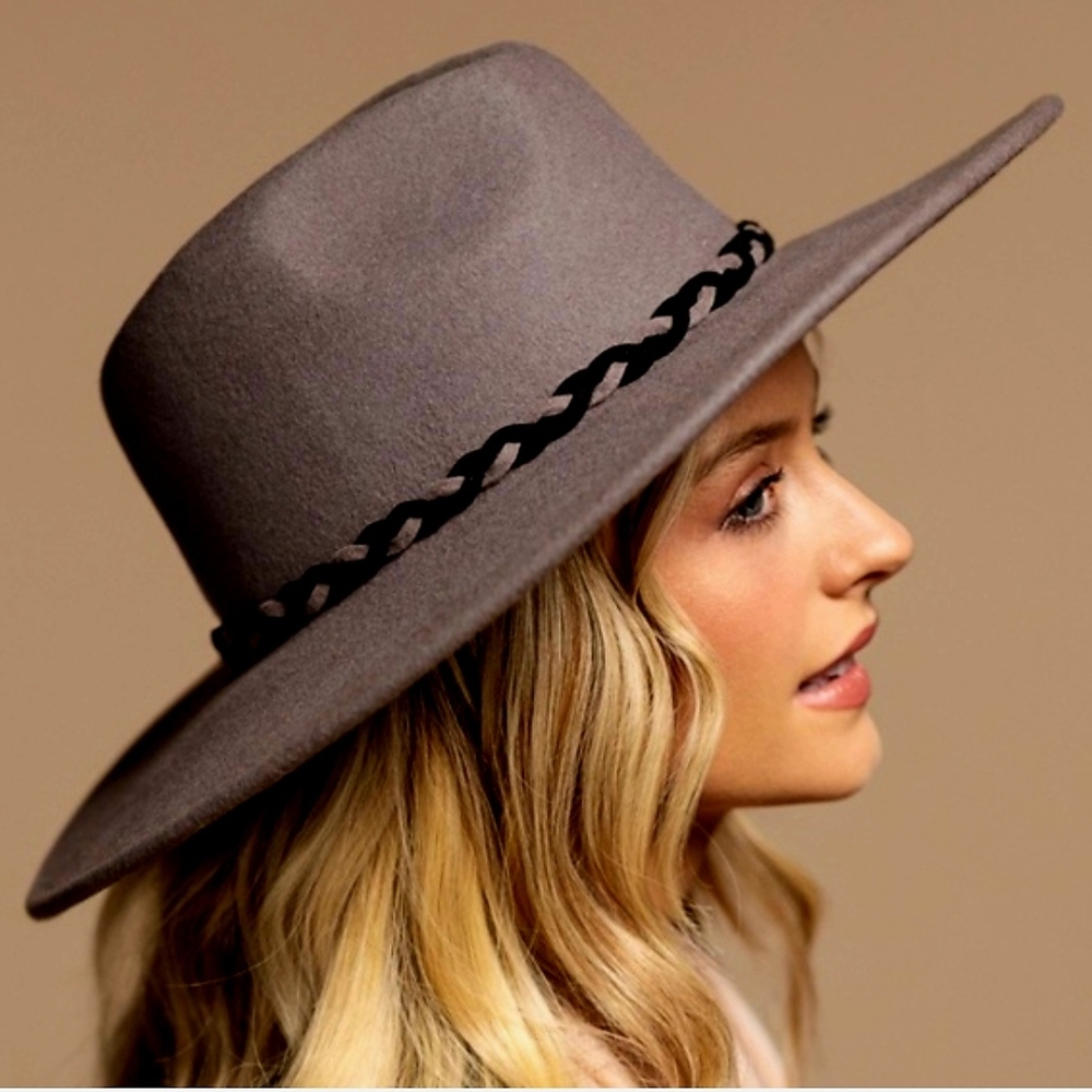 Elegant Gray Wide-Brim Hat